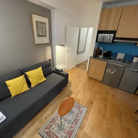 Nice Flat In Face To Seine River Apartment *